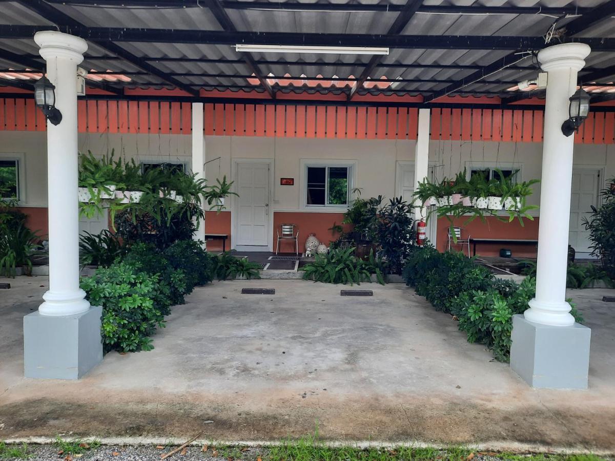 Fancy Carp Resort Ча-Ам Экстерьер фото