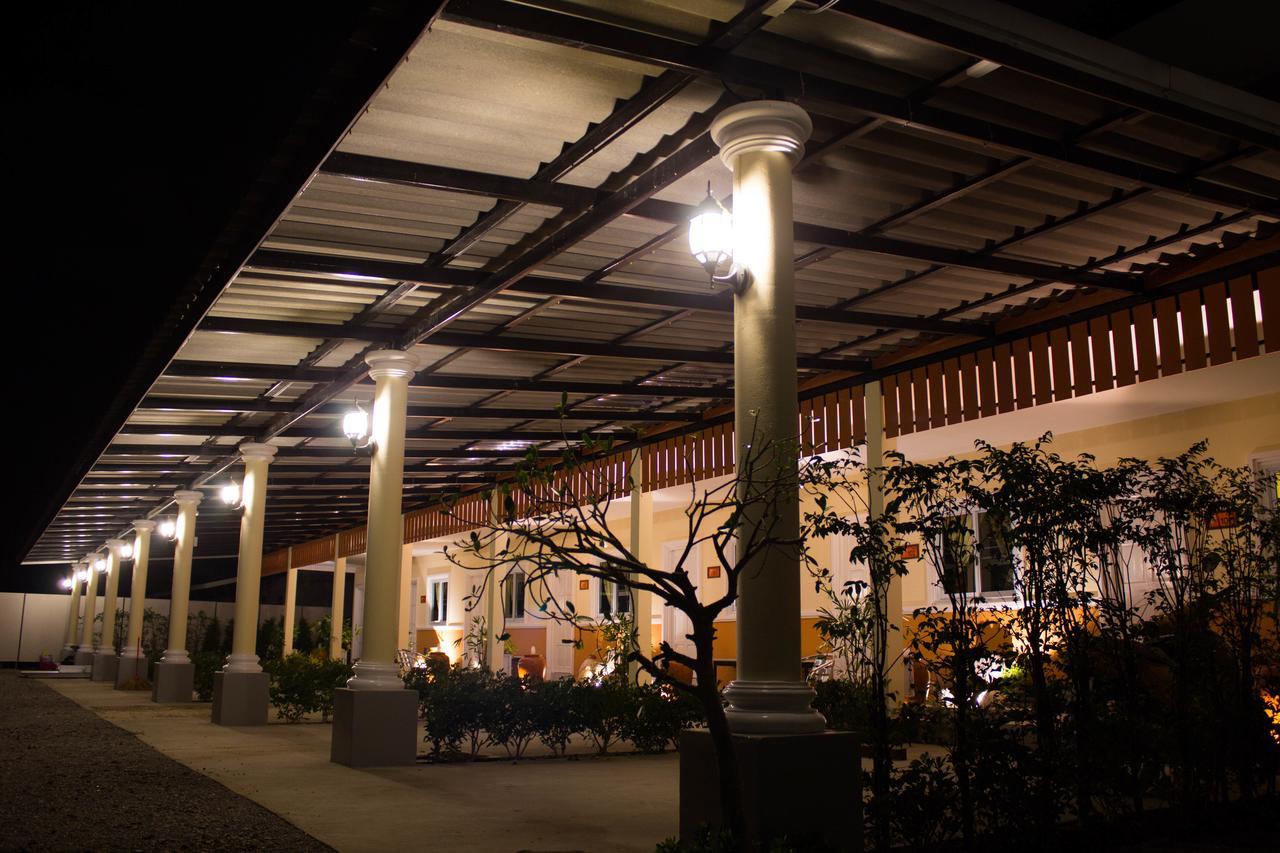 Fancy Carp Resort Ча-Ам Экстерьер фото